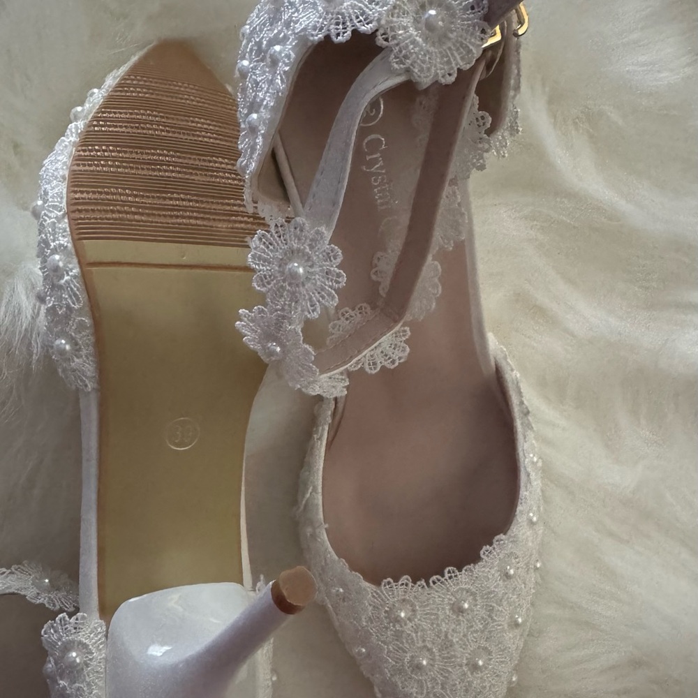 Elegant White Lace Women's Shoes Size 9 - Picture 5 of 11